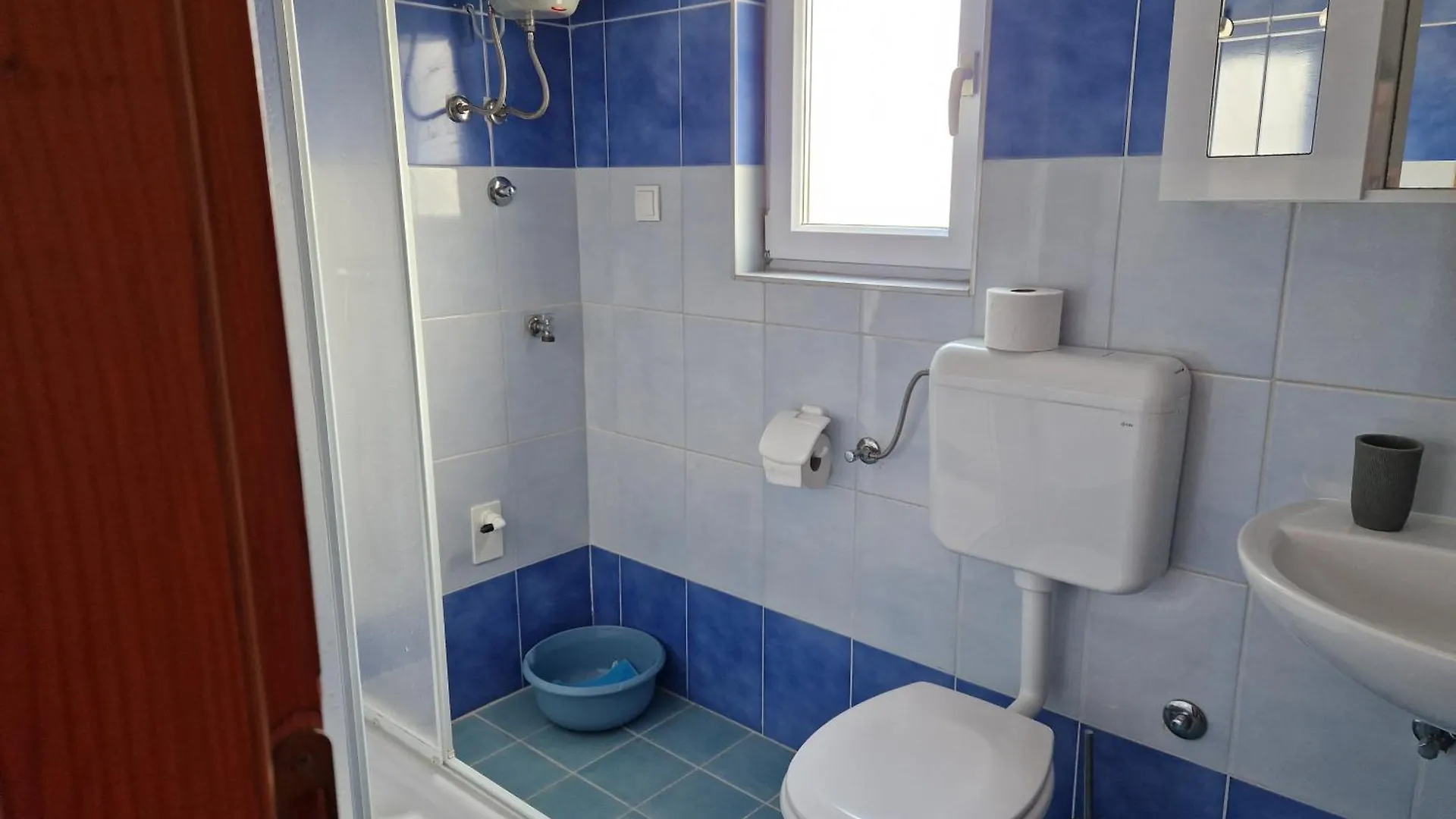 Cudina Beach Apartmens Pakoštane アパート