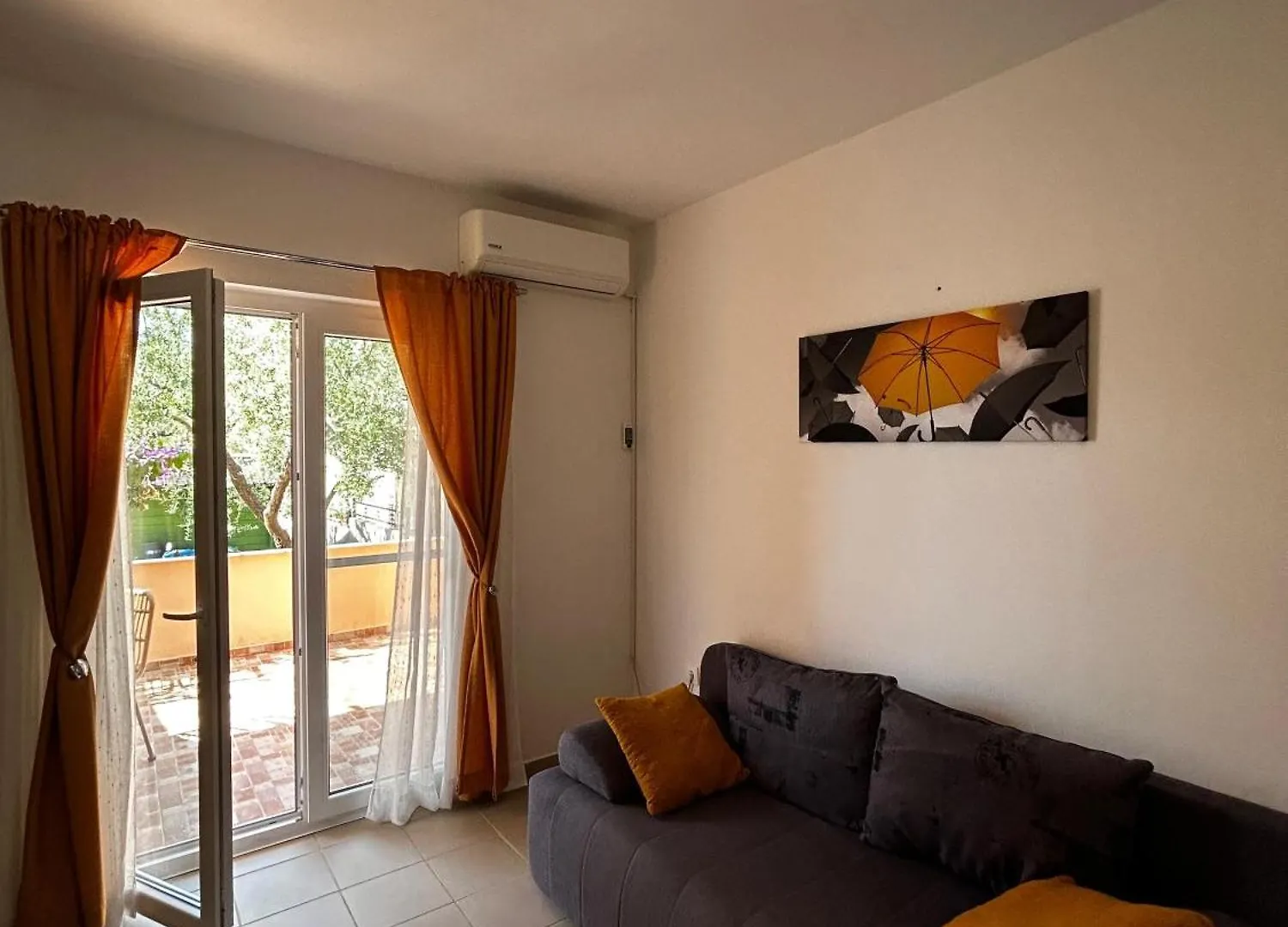 Cudina Beach Apartmens Pakoštane 0*,