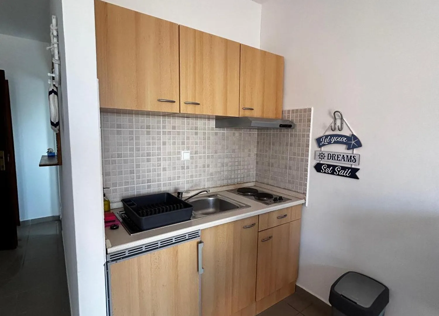Cudina Beach Apartmens Pakoštane アパート